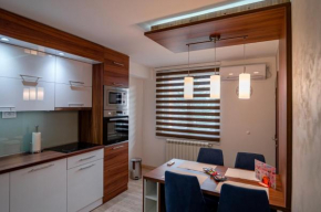 Kristal Apartmani